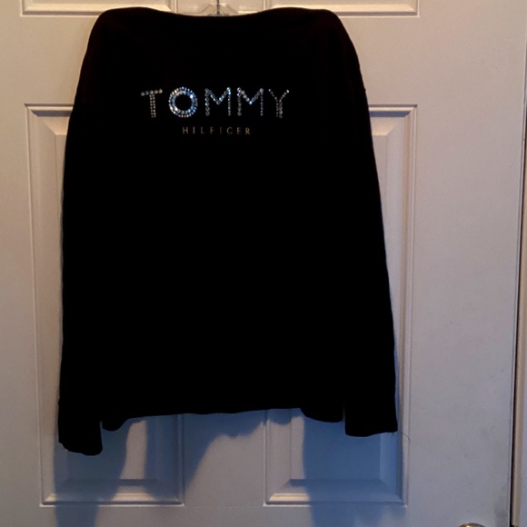 Tommy Hilfiger sweatshirt. Size X Large. Black. - Picture 1 of 1